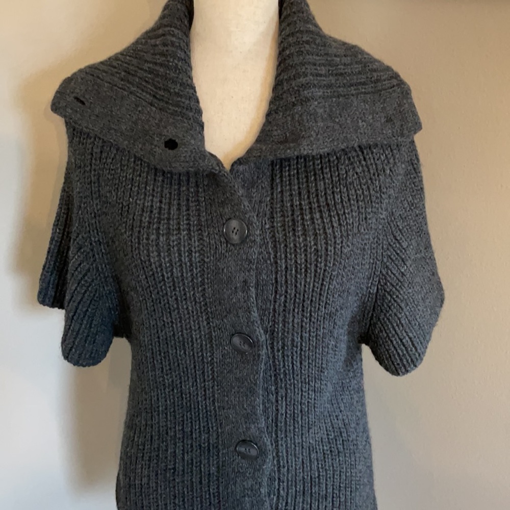 H&M wool sweater short sleeves - Picture 2 of 7